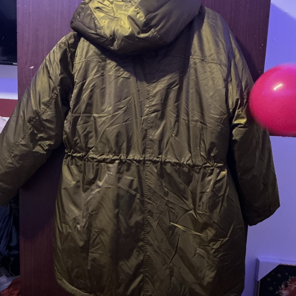 Universal Thread Olive Puffer Jacket - Picture 3 of 4